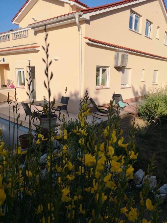 Apartmani "Sandro" Gonar Rab Town Luaran gambar