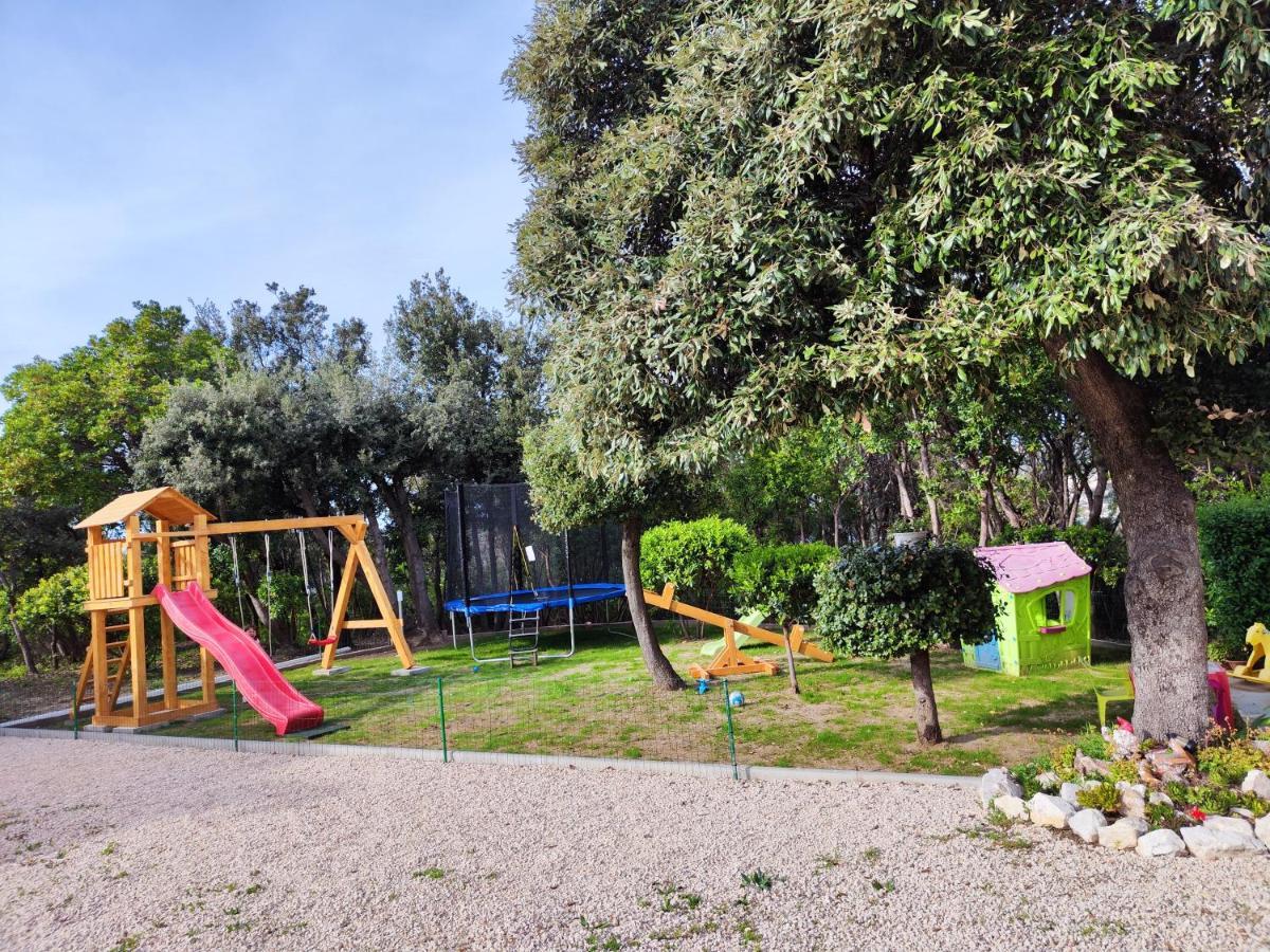 Apartmani "Sandro" Gonar Rab Town Luaran gambar