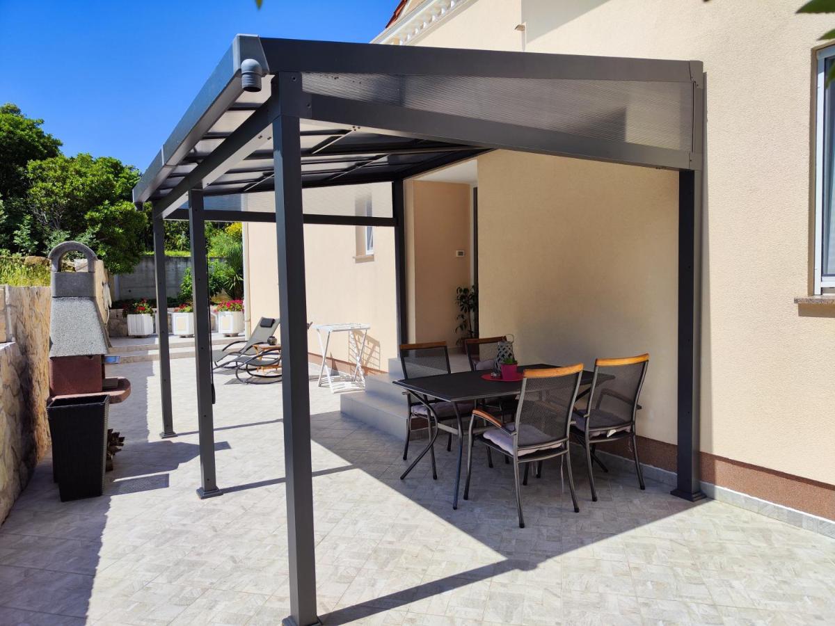 Apartmani "Sandro" Gonar Rab Town Luaran gambar
