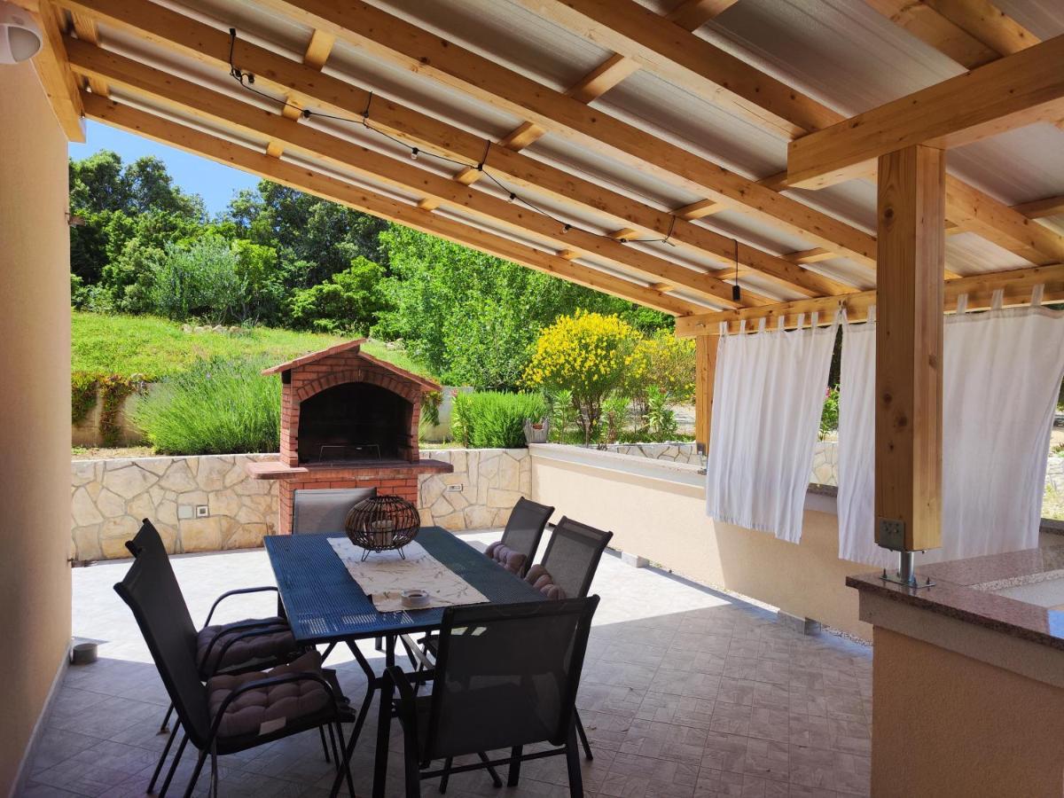 Apartmani "Sandro" Gonar Rab Town Luaran gambar