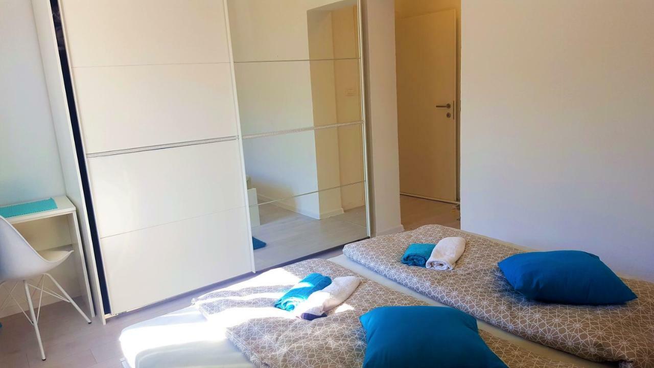 Apartmani "Sandro" Gonar Rab Town Luaran gambar