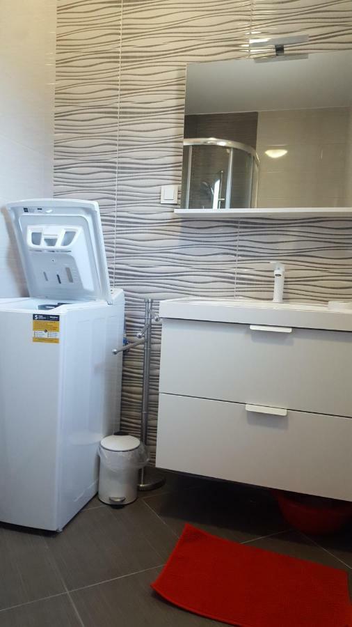Apartmani "Sandro" Gonar Rab Town Luaran gambar