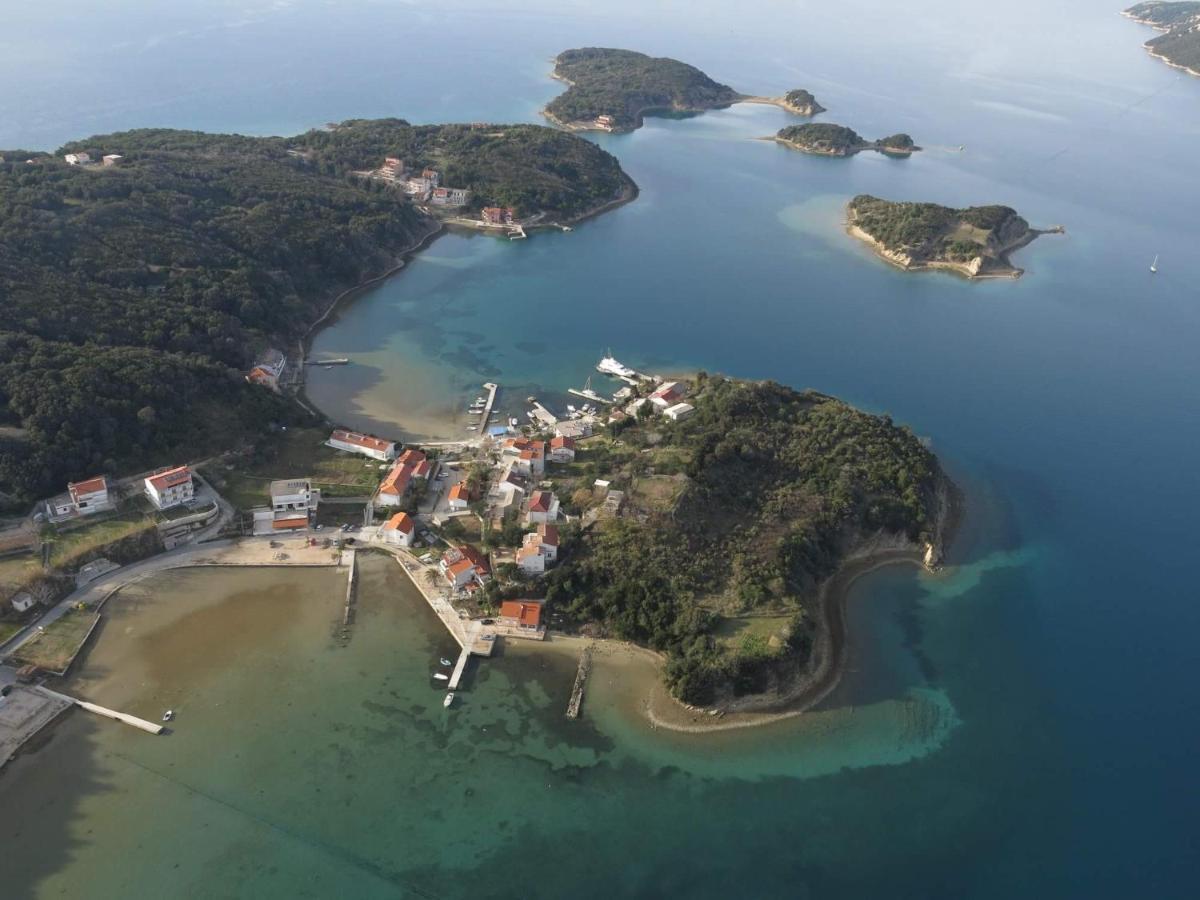 Apartmani "Sandro" Gonar Rab Town Luaran gambar